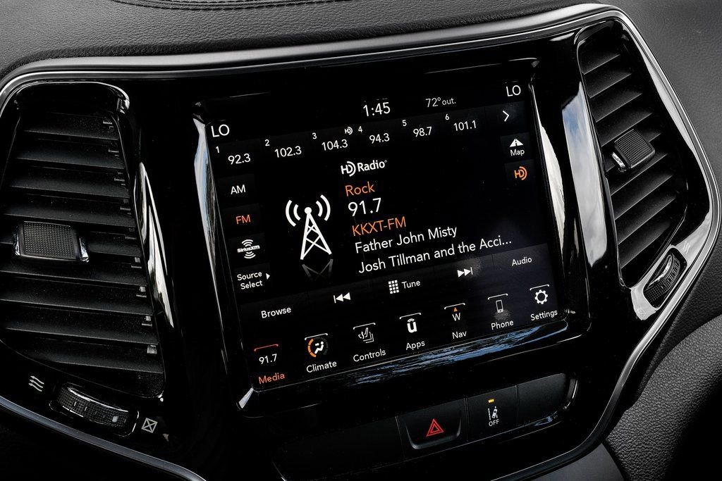 Used 2022 Jeep Cherokee Limited w/ Elite Package image 41