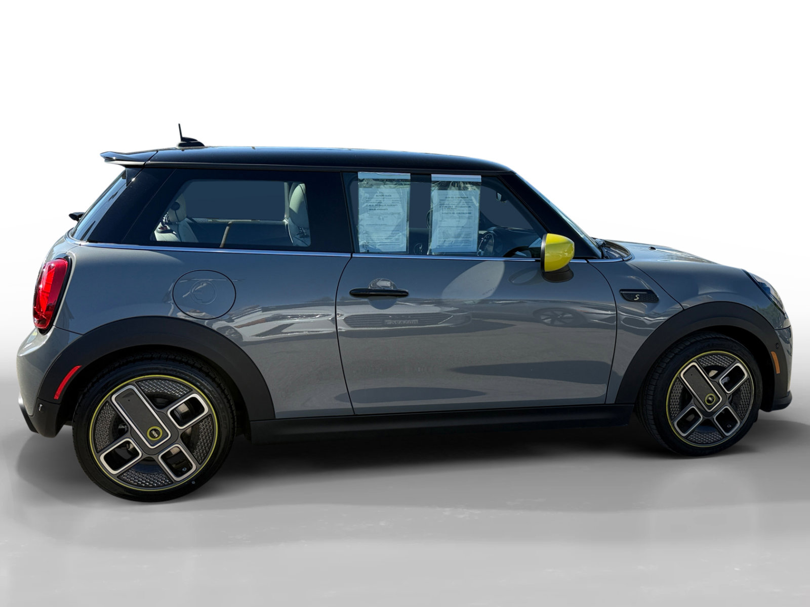 Used 2022 MINI Cooper SE image 6