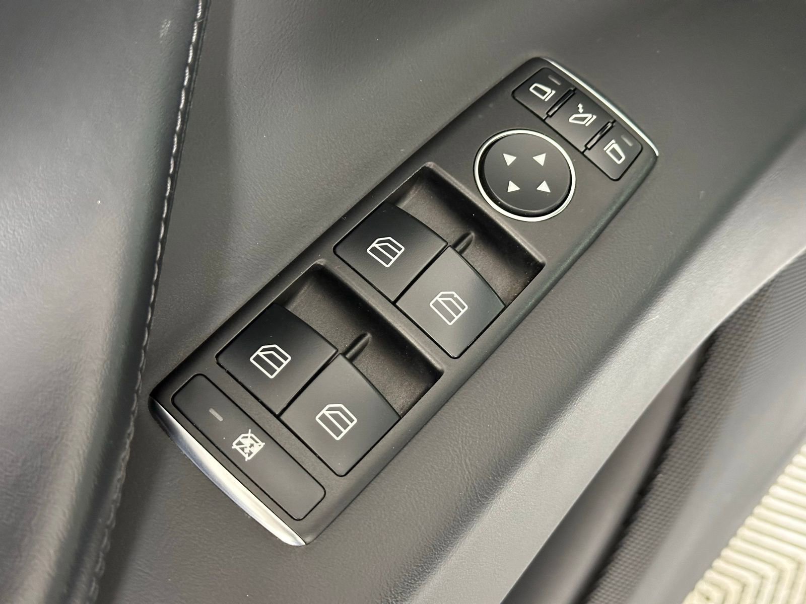 Used 2021 Tesla Model X Performance image 42