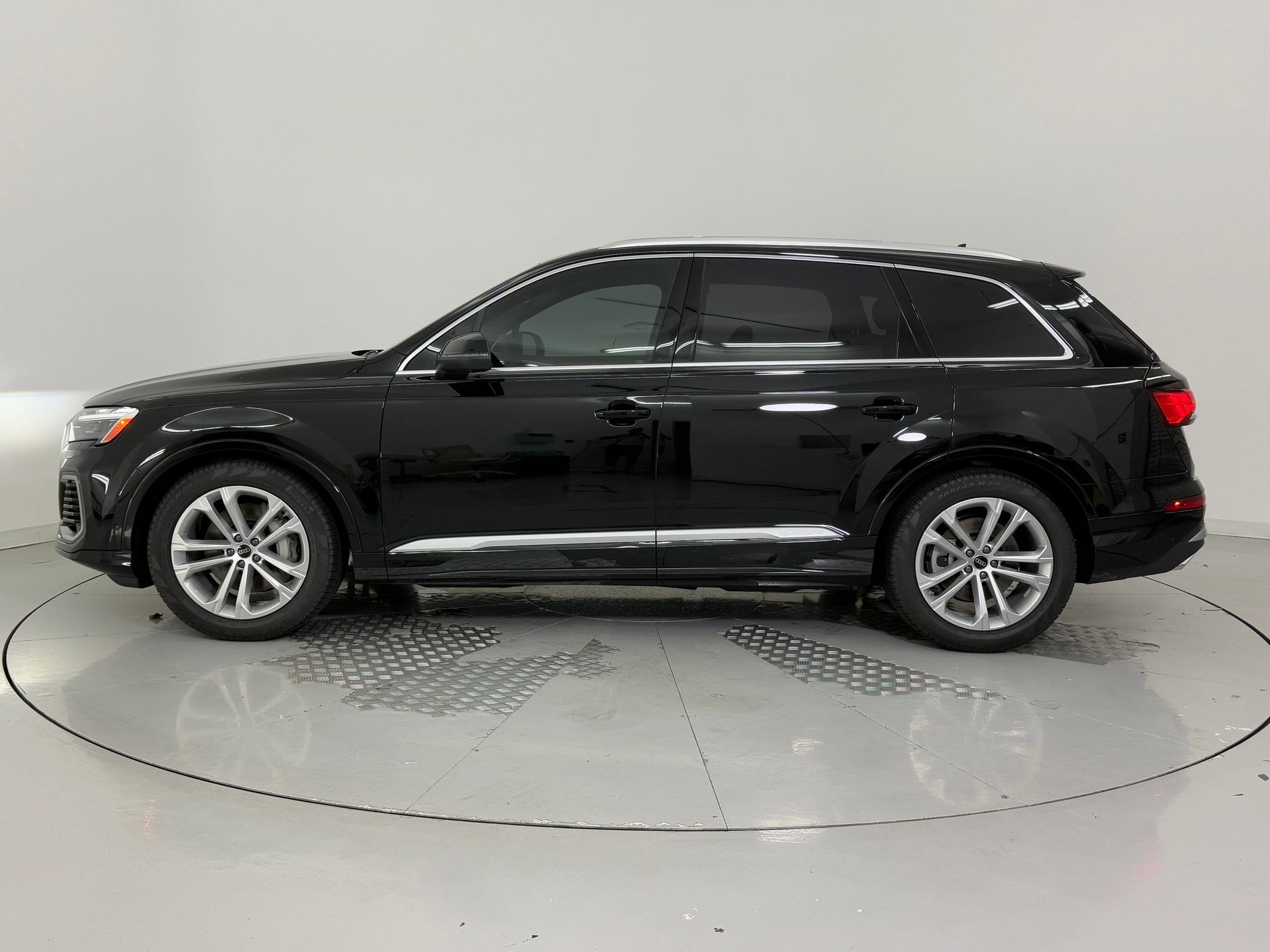 New 2026 Audi Q7 3.0T Premium Plus image 2