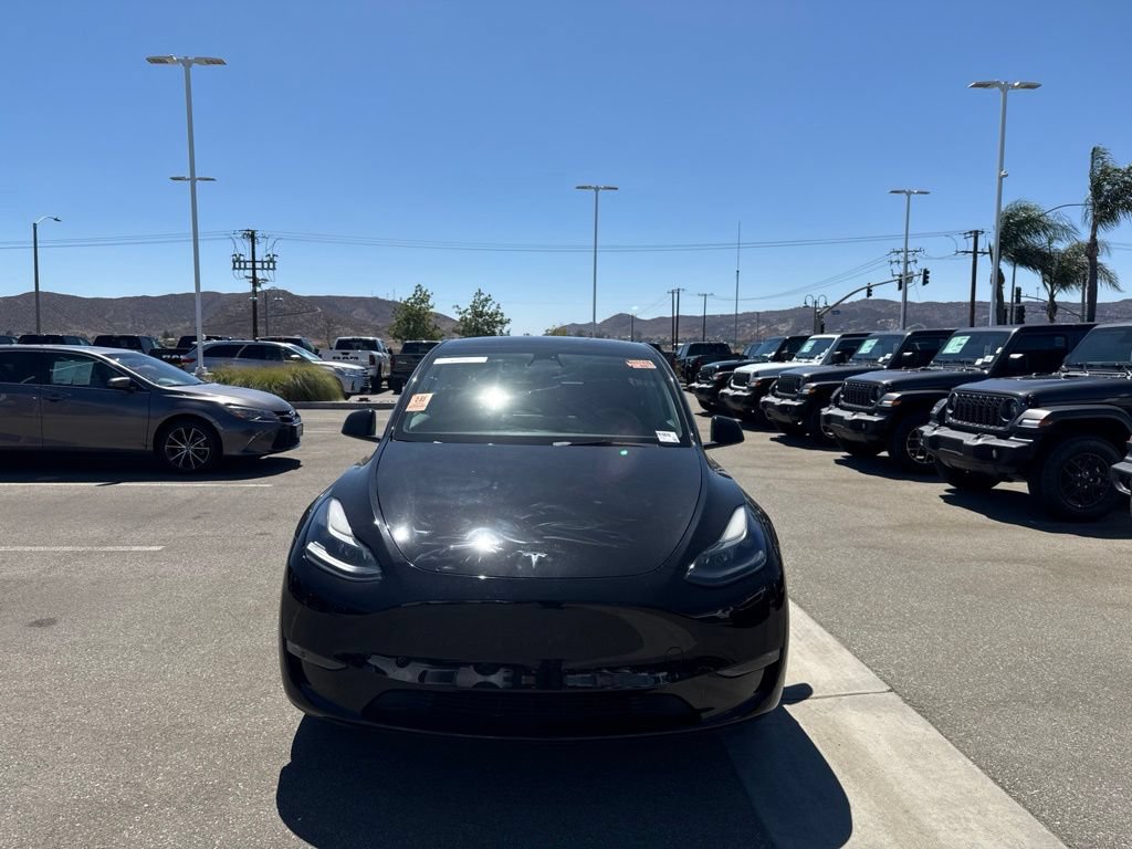 Used 2023 Tesla Model Y Long Range AWD/4WD image 3