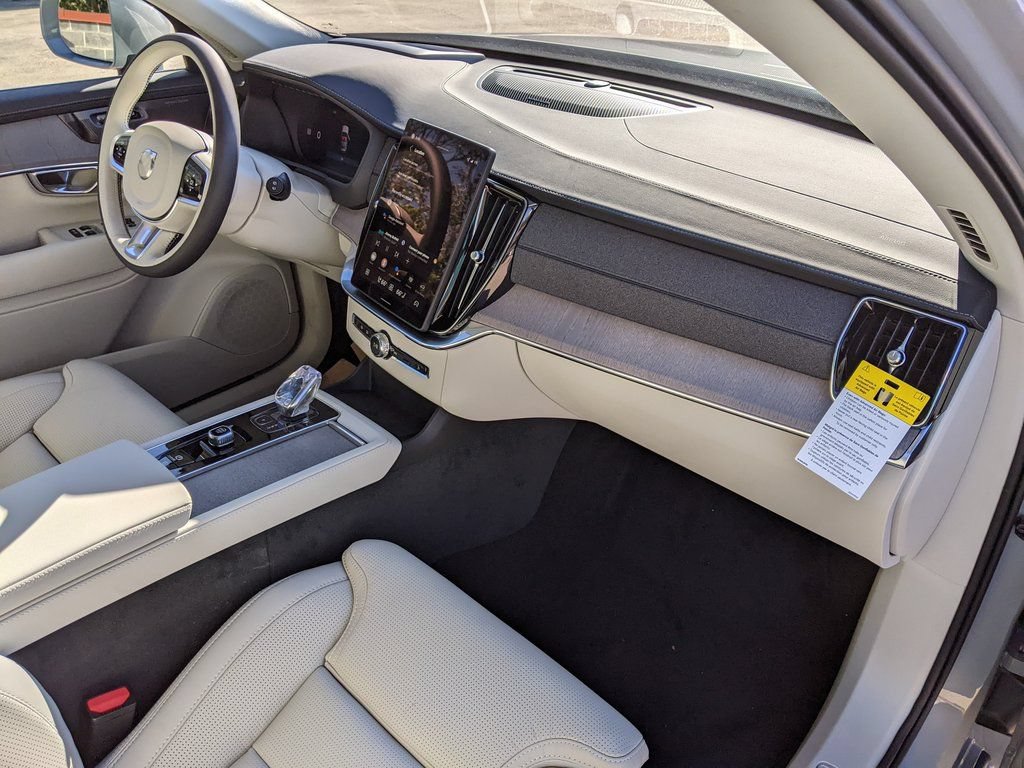 New 2026 Volvo XC90 B6 Ultra w/ Protection Package Premier AWD/4WD image 21