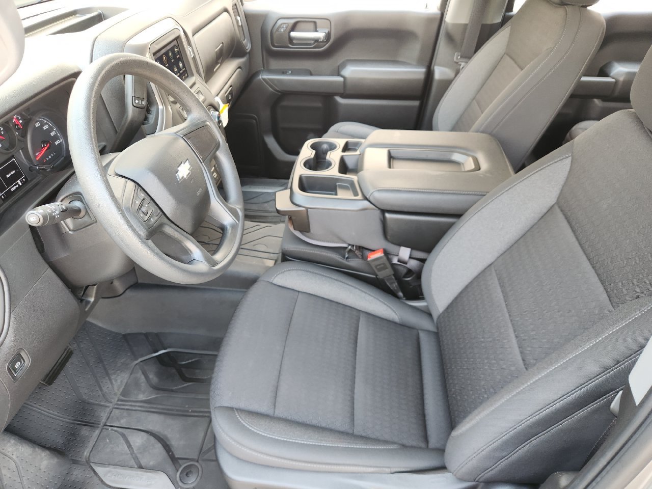 Used 2025 Chevrolet Silverado 1500 Custom w/ Turbomax Blackout Package RWD image 10