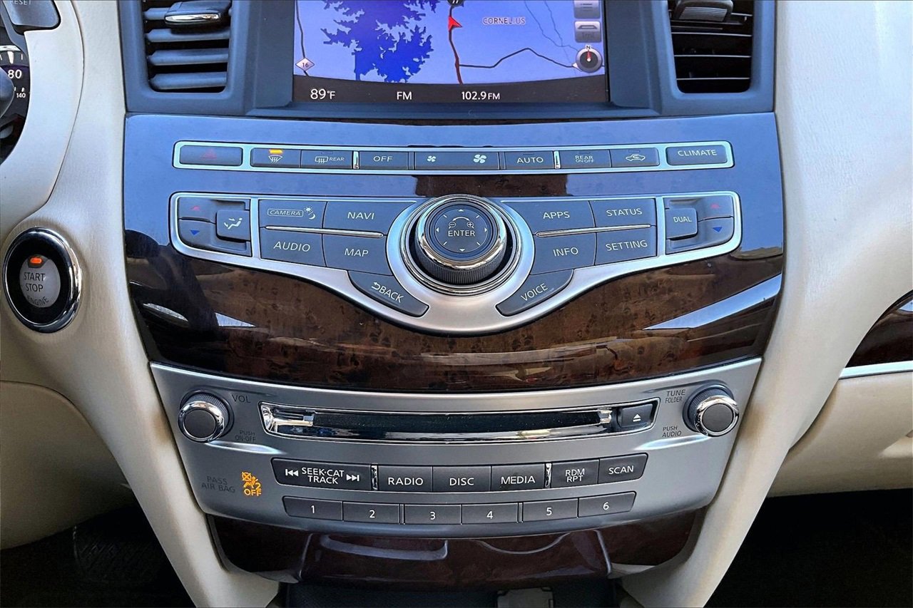 Used 2017 INFINITI QX60 Luxe w/ Deluxe Technology Package image 19