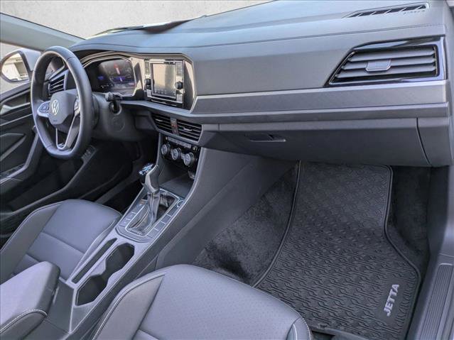 Used 2024 Volkswagen Jetta SE w/ Black Wheel Package image 20