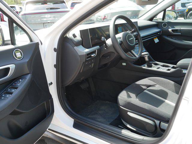 New 2026 Hyundai Sonata SE FWD image 5