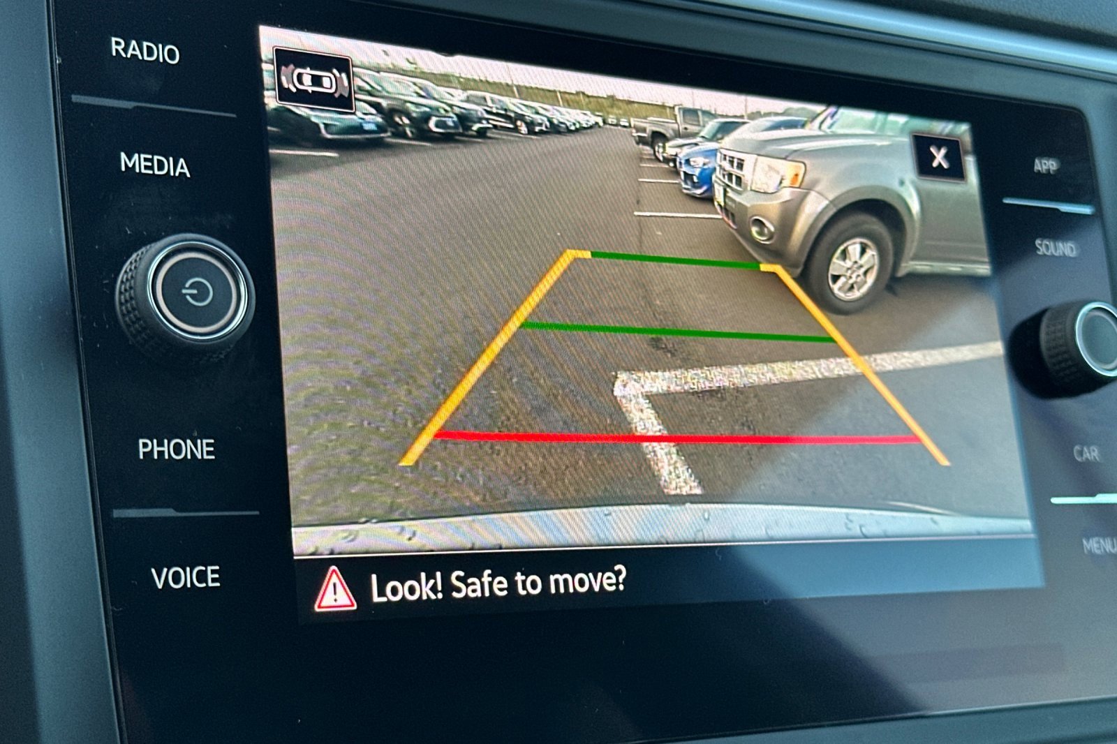 Used 2021 Volkswagen Atlas SE image 22