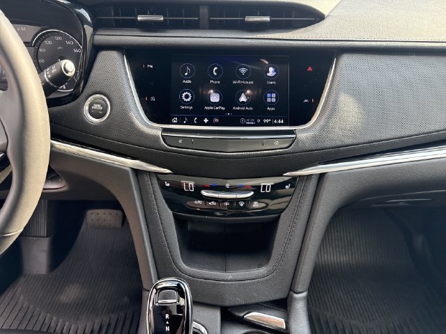 Certified 2024 Cadillac XT6 Luxury w/ LPO, Floor Liner Package AWD/4WD image 16