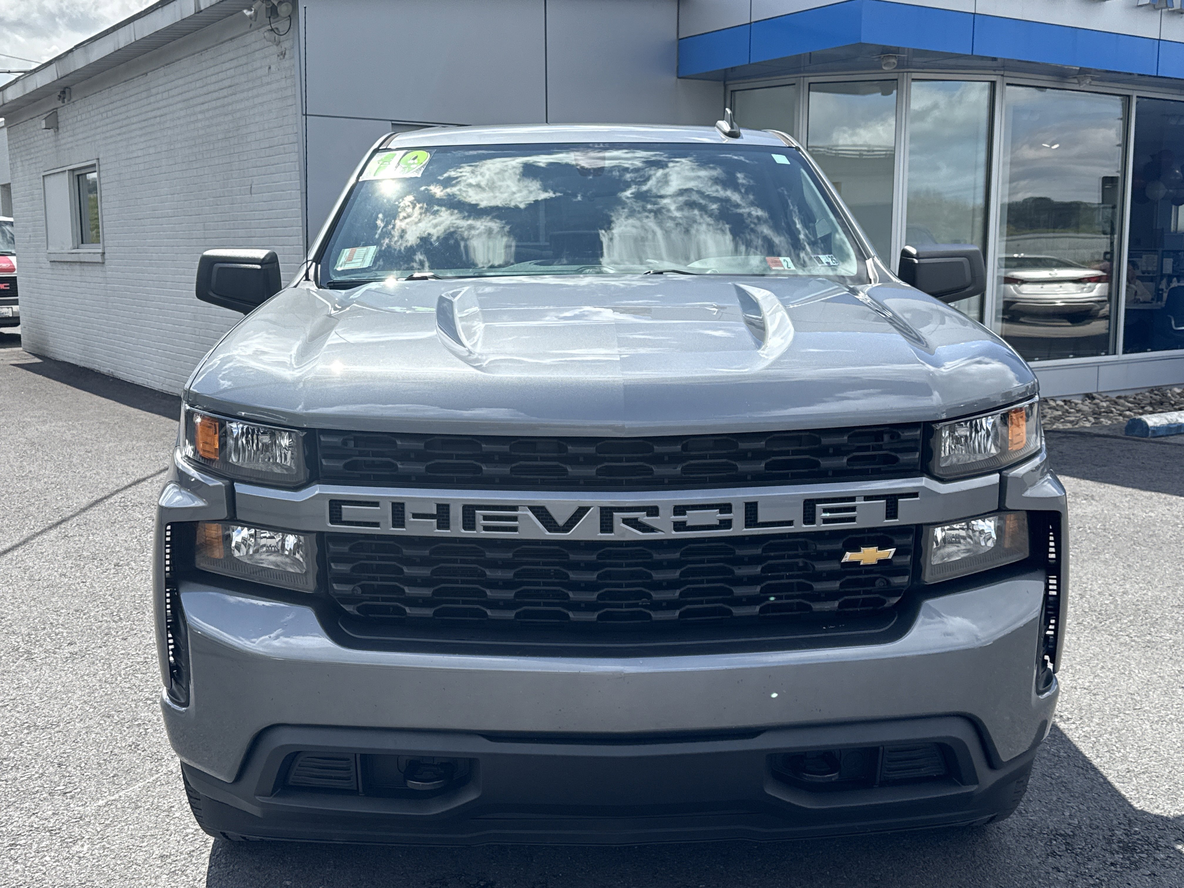 Used 2019 Chevrolet Silverado 1500 Custom w/ Custom Value Package image 8