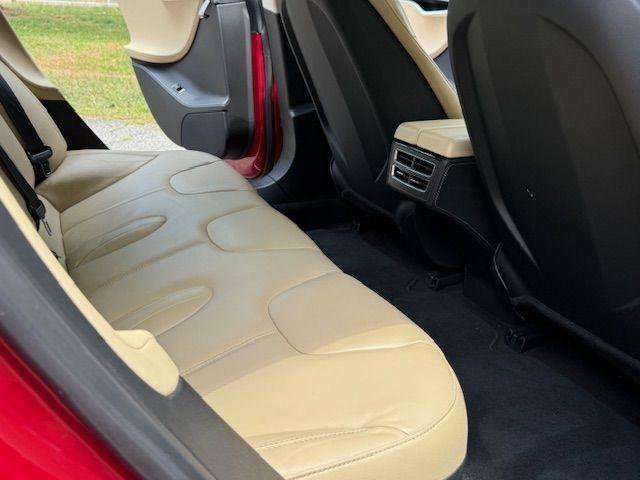 Used 2015 Tesla Model S P85D AWD/4WD image 34