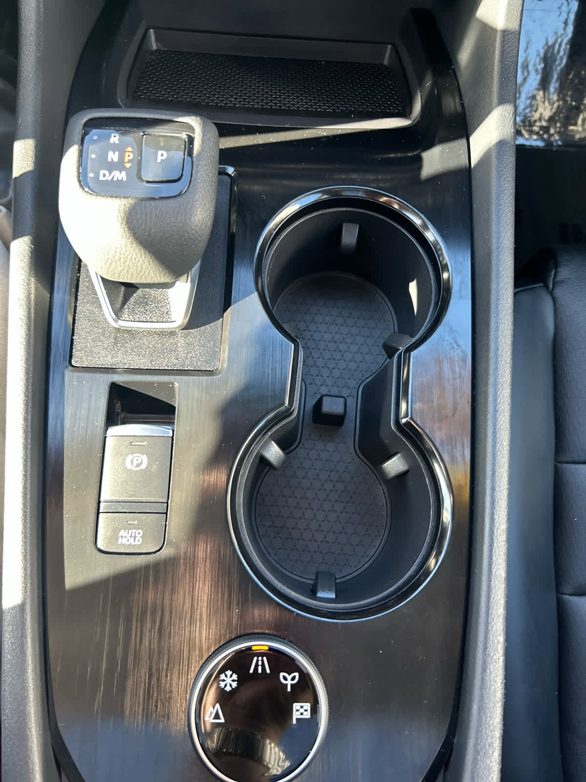 Used 2023 Nissan Rogue SV w/ SV Premium B Package image 19