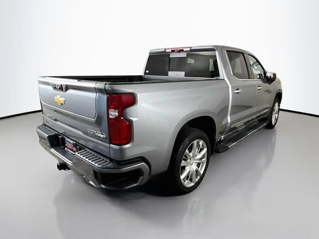 Used 2025 Chevrolet Silverado 1500 High Country w/ High Country Premium Package AWD/4WD image 7