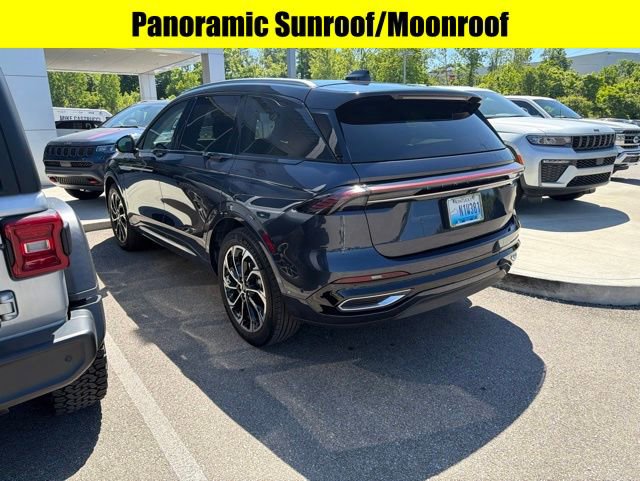Used 2024 Lincoln Nautilus Reserve w/ Equipment Group 202A AWD/4WD image 4