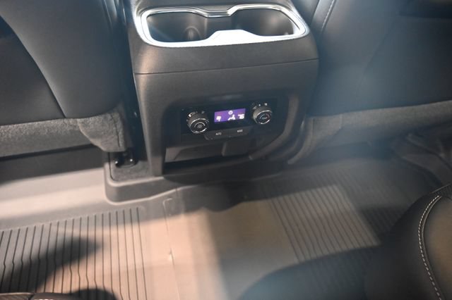 New 2026 Chevrolet Traverse LT w/ Driver Confidence Package FWD image 25