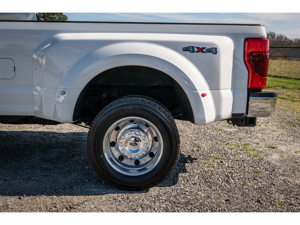 Used 2022 Ford F450 XLT w/ Camper Package image 10
