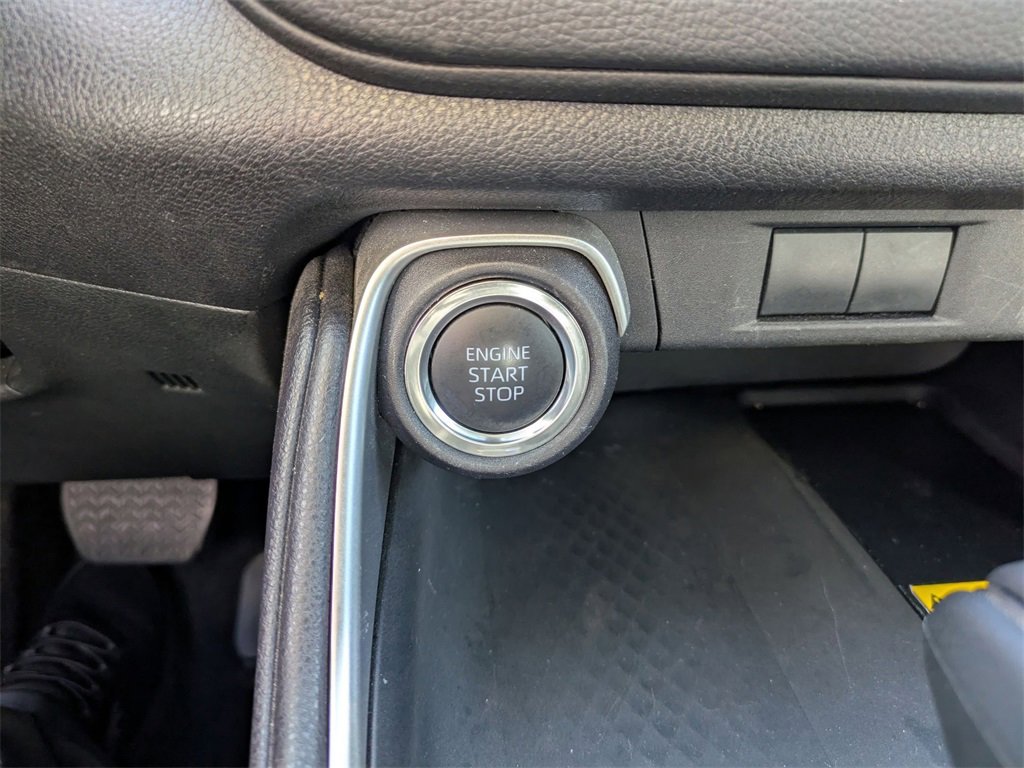 Used 2025 Toyota Grand Highlander AWD image 24