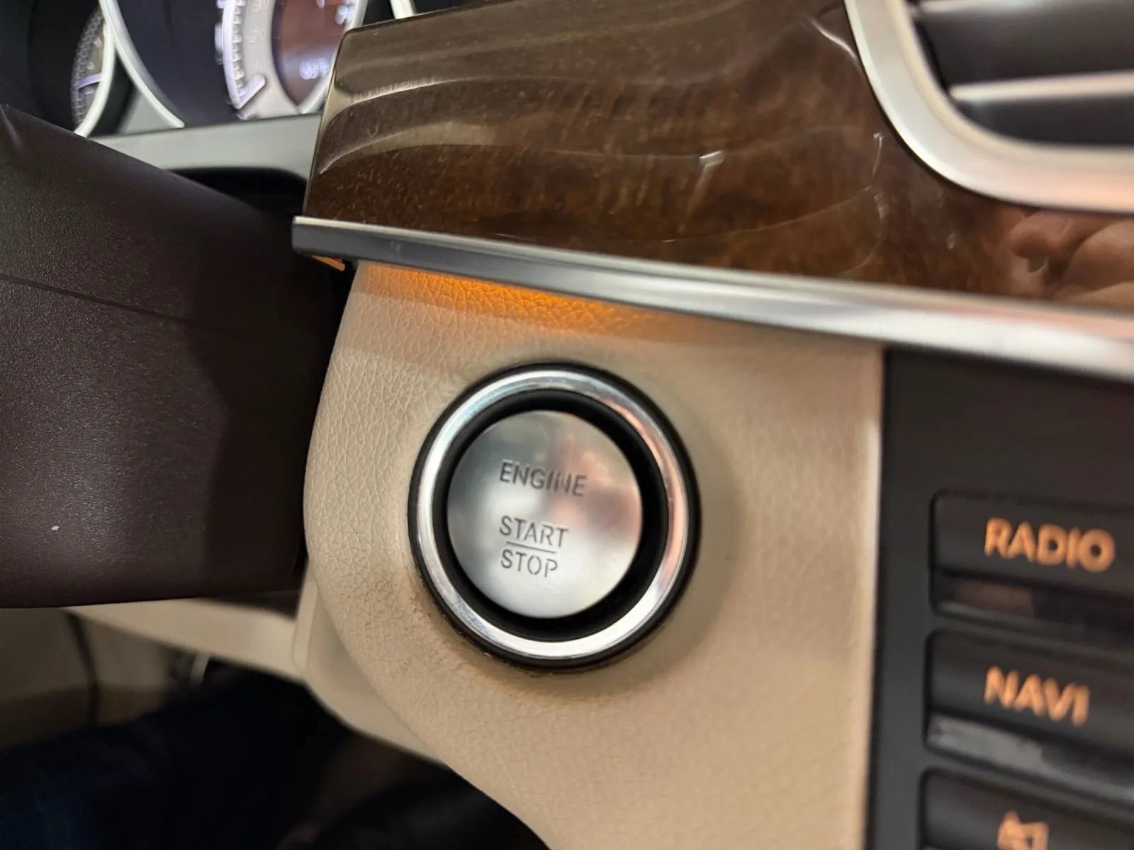 Used 2015 Mercedes-Benz E 350 E 350 4MATIC Sedan 4D w/ Premium 1 Package image 35