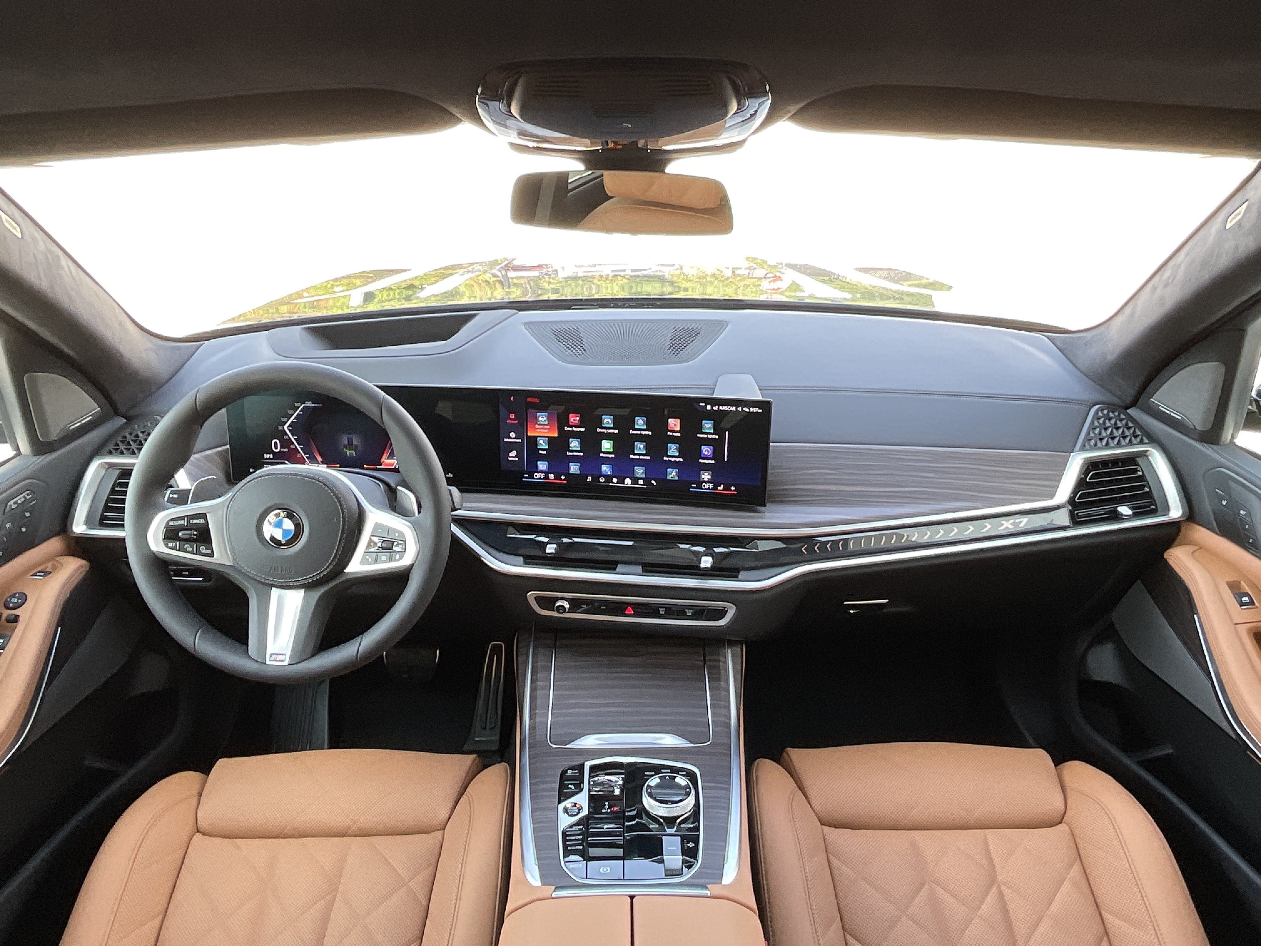New 2027 BMW X7 xDrive40i w/ Executive Package AWD/4WD image 12