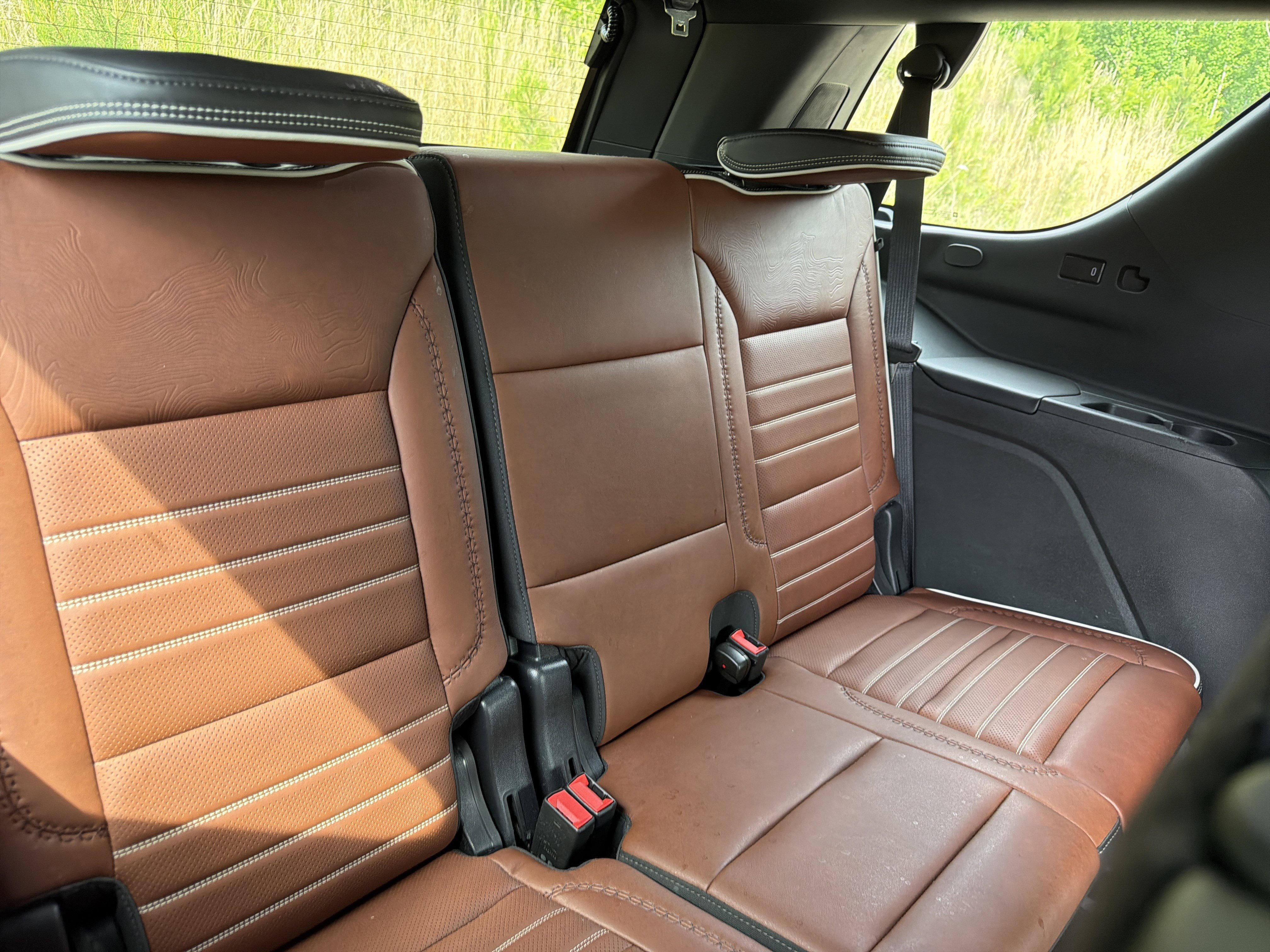 Used 2023 GMC Yukon Denali Ultimate AWD/4WD image 16