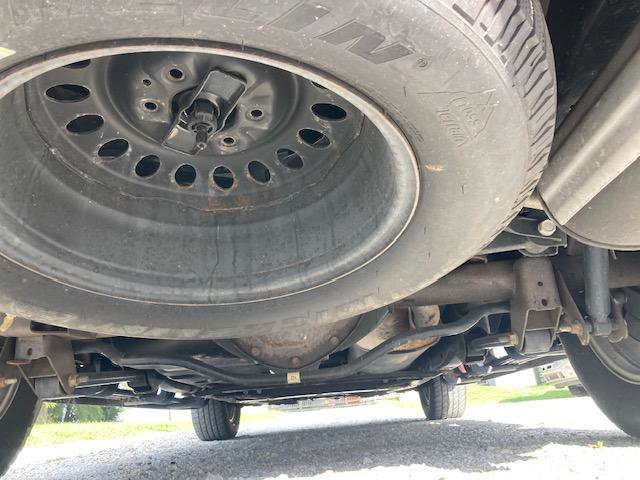 Used 2004 GMC Envoy SLE w/ Preferred Equipment Group image 39