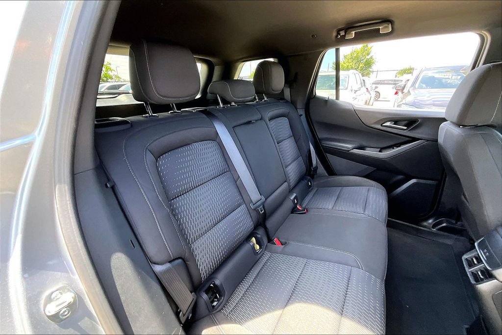 Used 2025 Chevrolet Equinox LT AWD/4WD image 33