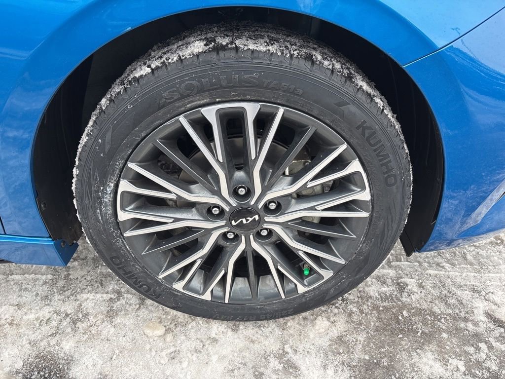 Used 2023 Kia Forte GT-Line w/ GT-Line Technology Package image 23