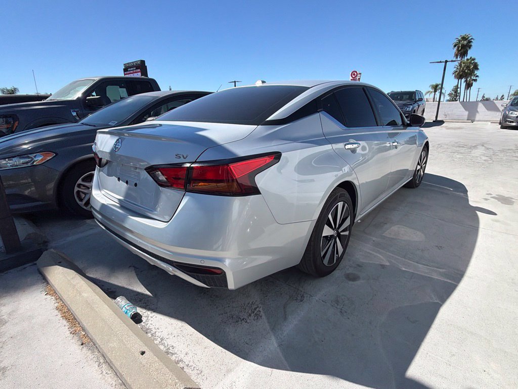 Used 2021 Nissan Altima 2.5 SV FWD image 5