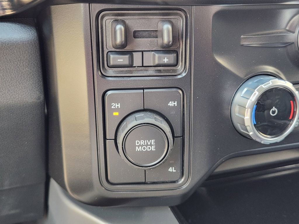 New 2026 Ford F350 Lariat image 14