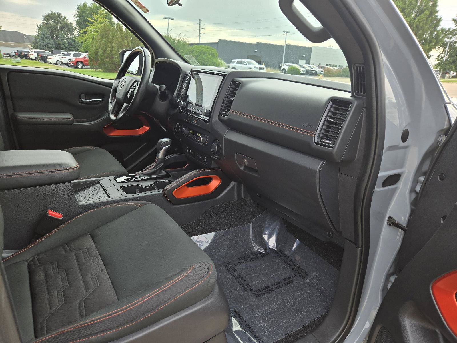 Used 2023 Nissan Frontier PRO-4X w/ Pro Convenience Package AWD/4WD image 22