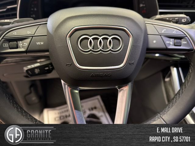 Used 2023 Audi Q7 2.0T Premium AWD/4WD image 34