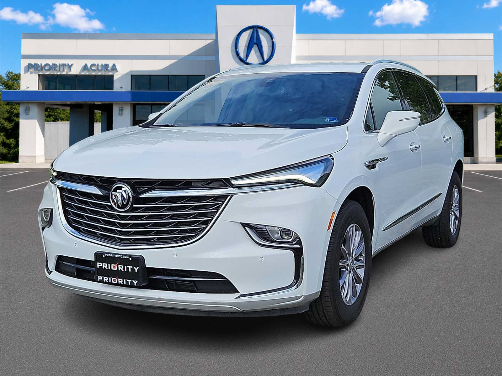 Used 2023 Buick Enclave Essence FWD video 1