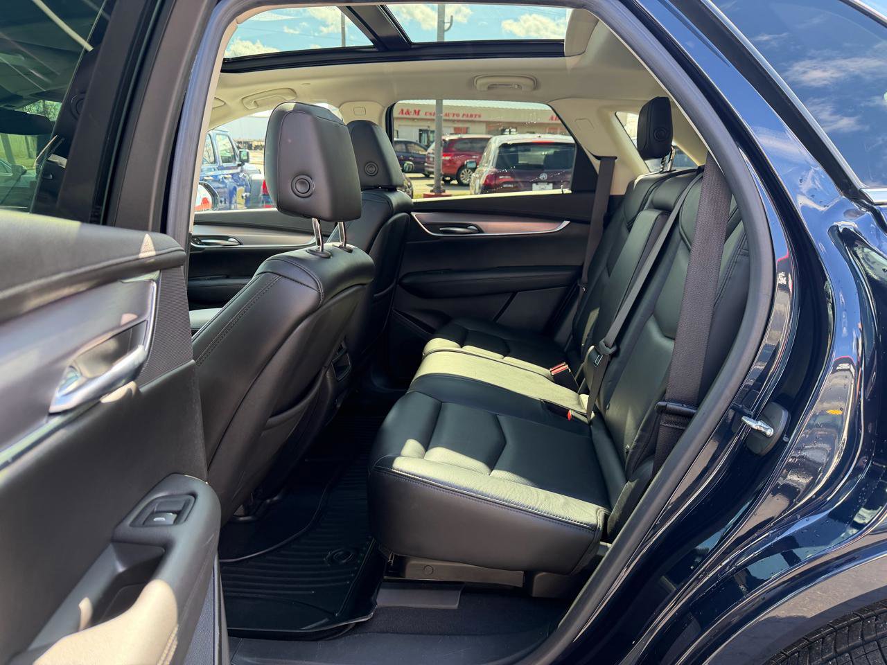 Used 2017 Cadillac XT5 Luxury image 11