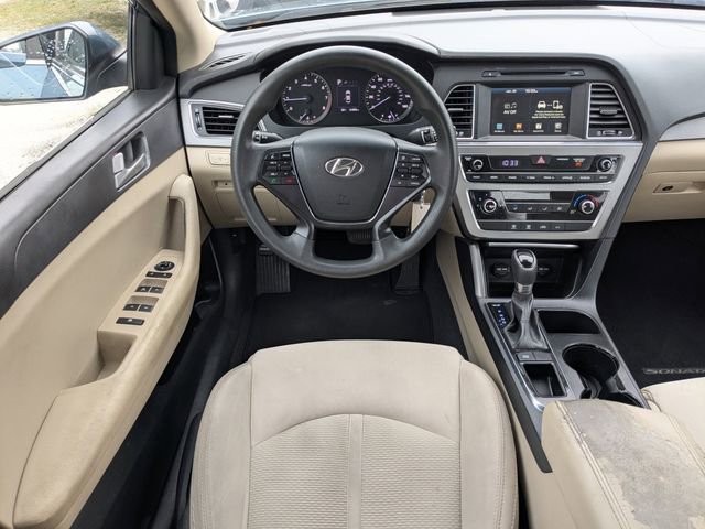 Used 2017 Hyundai Sonata SE image 16