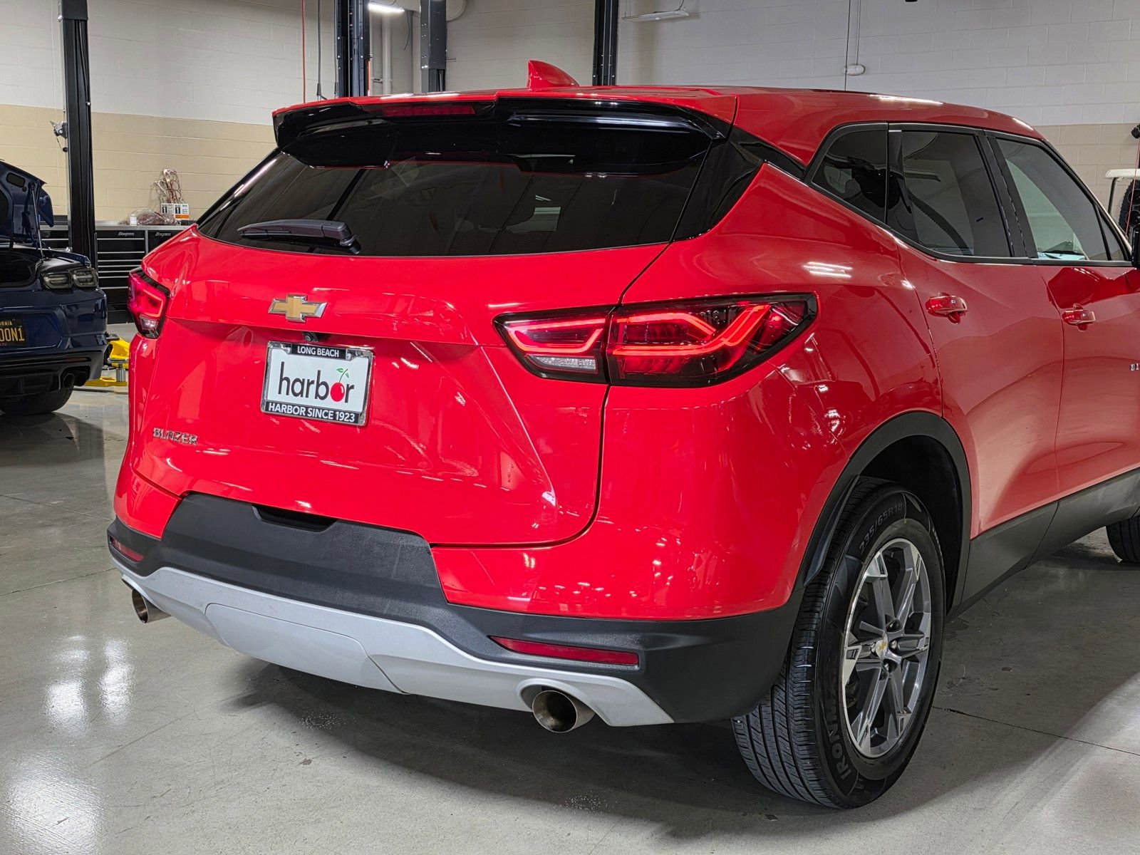 Used 2025 Chevrolet Blazer LT image 11