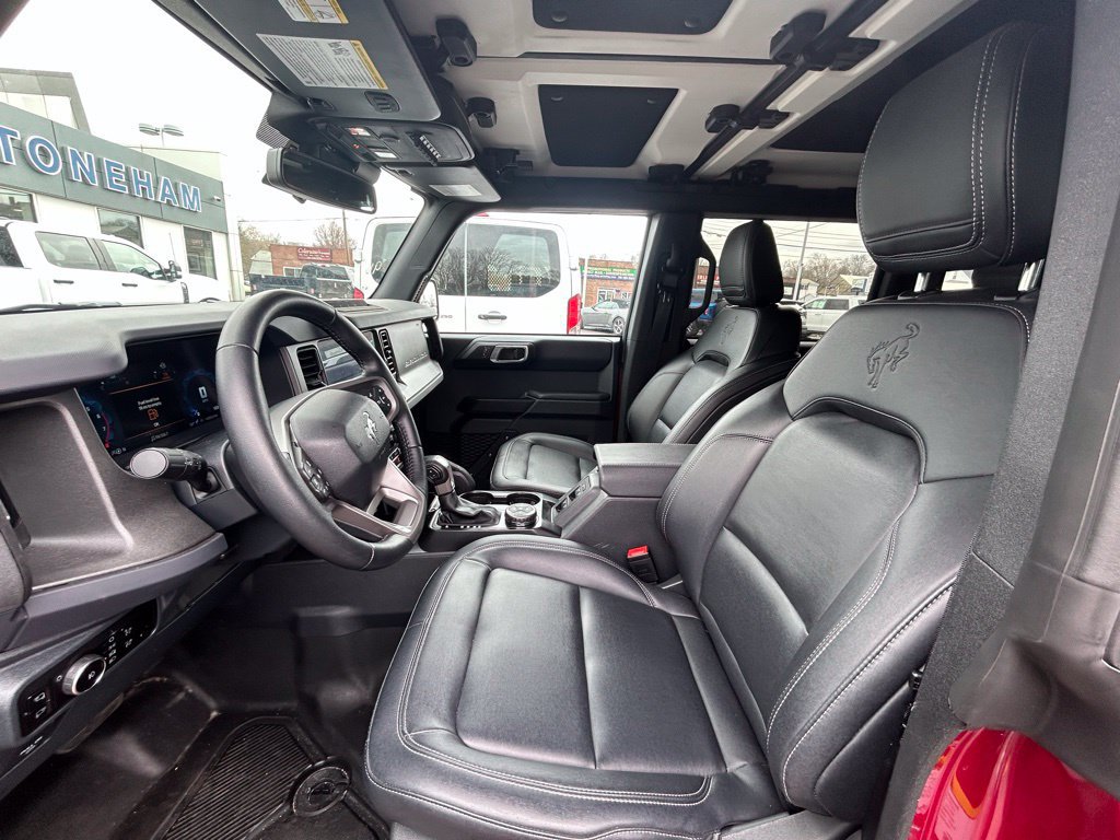 Used 2025 Ford Bronco Badlands AWD/4WD image 12