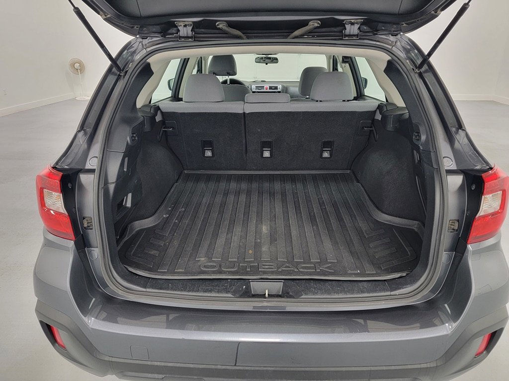 Used 2018 Subaru Outback 2.5i image 12