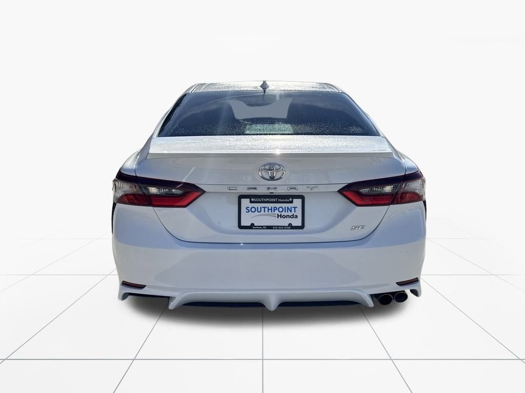 Used 2024 Toyota Camry SE image 7