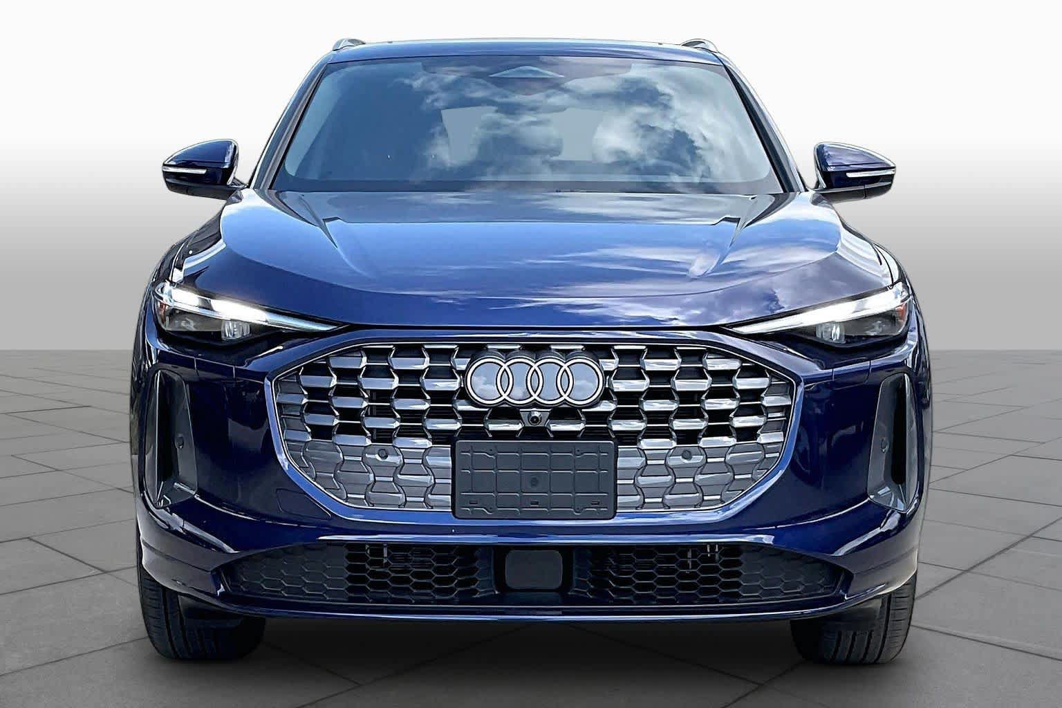 Used 2025 Audi Q5 Premium w/ Convenience Package AWD/4WD image 4