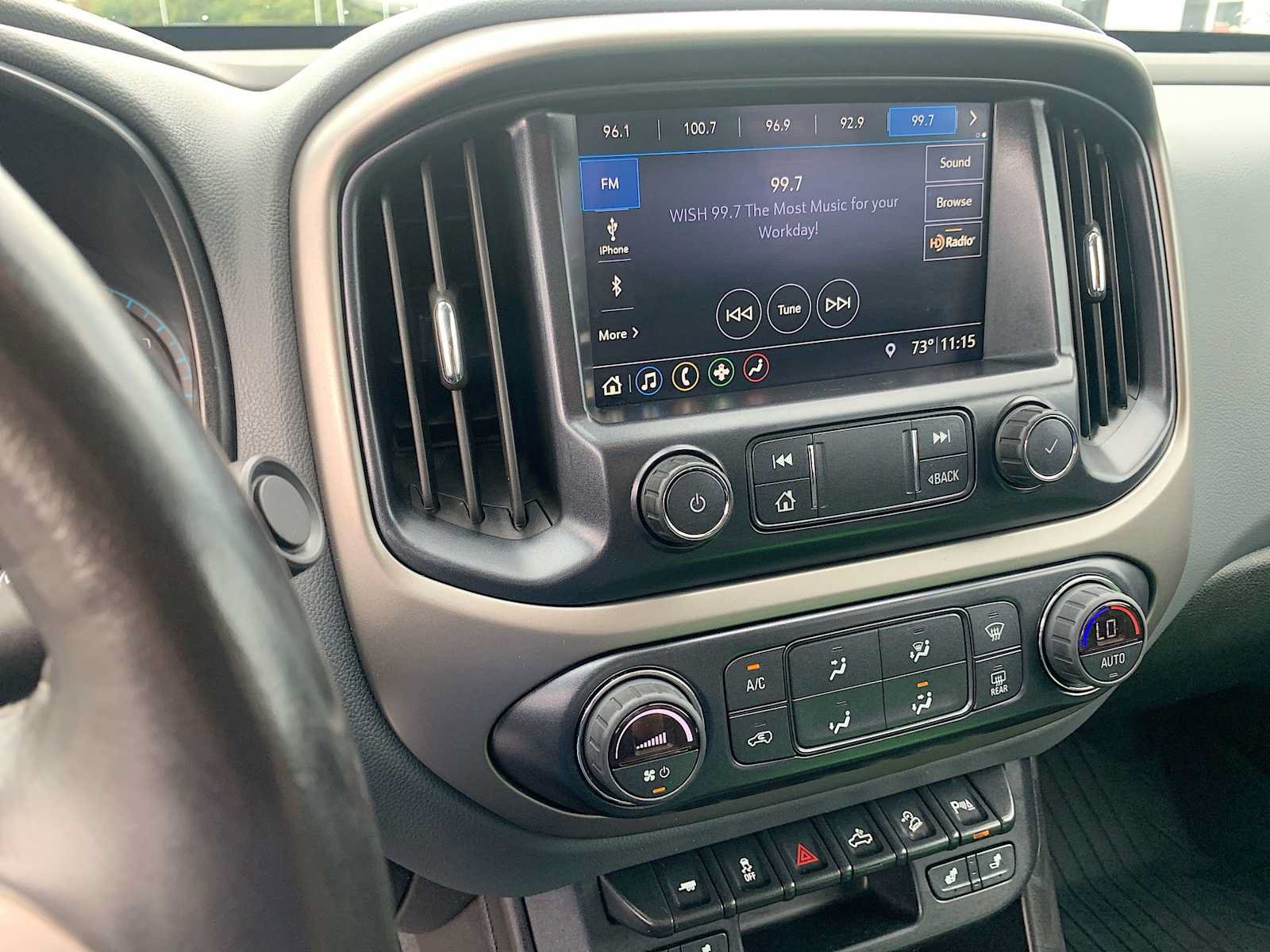 Used 2019 Chevrolet Colorado Z71 w/ Z71 Midnight Edition AWD/4WD image 13