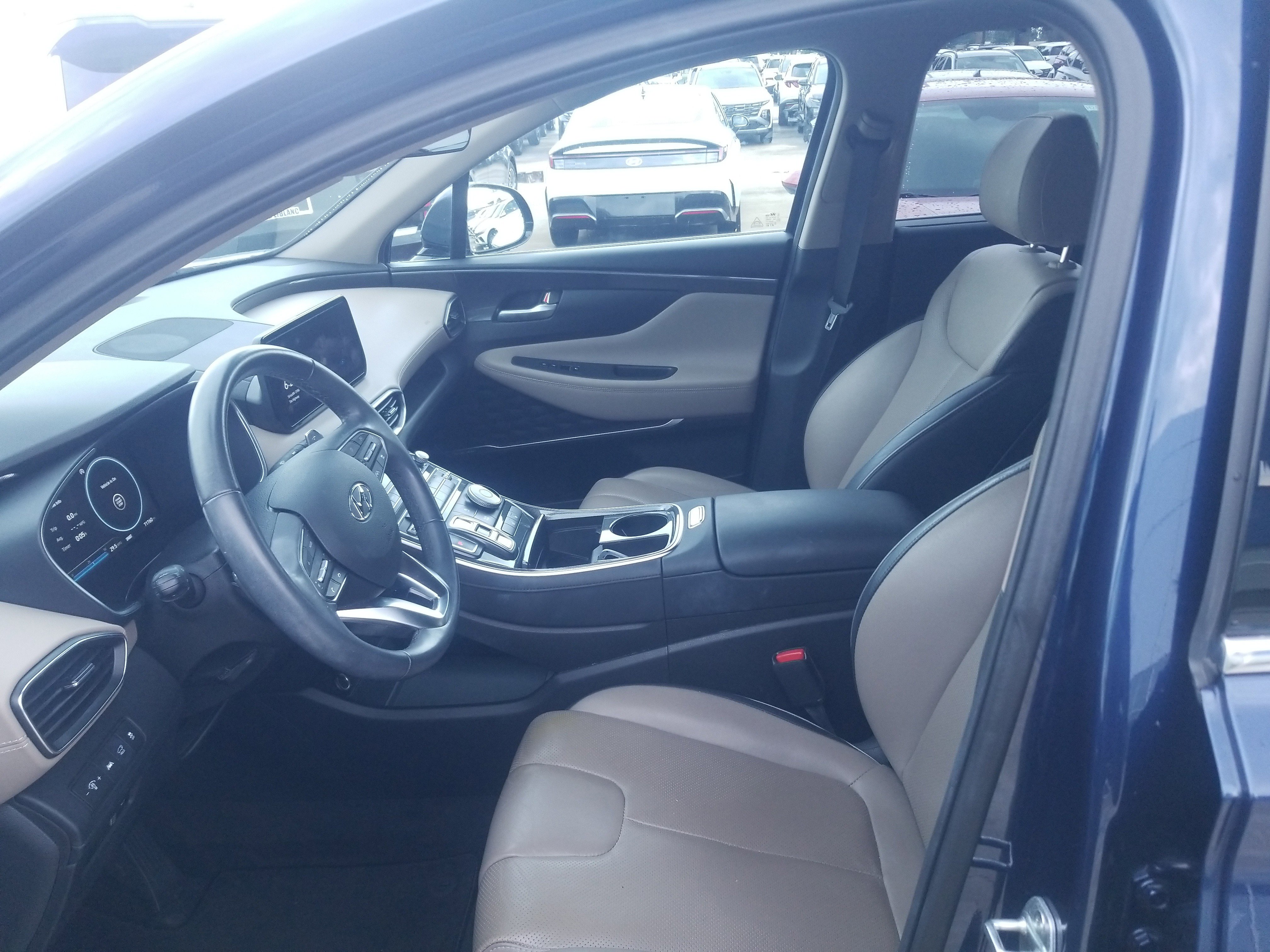 Used 2021 Hyundai Santa Fe SEL w/ Convenience + Premium Package image 10