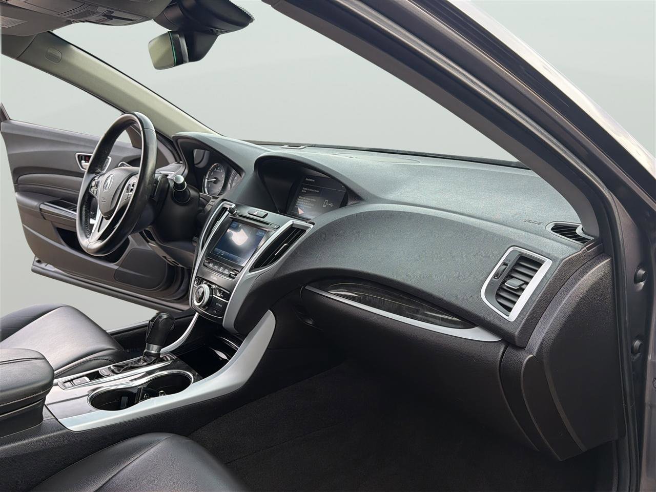 Used 2020 Acura TLX FWD image 14