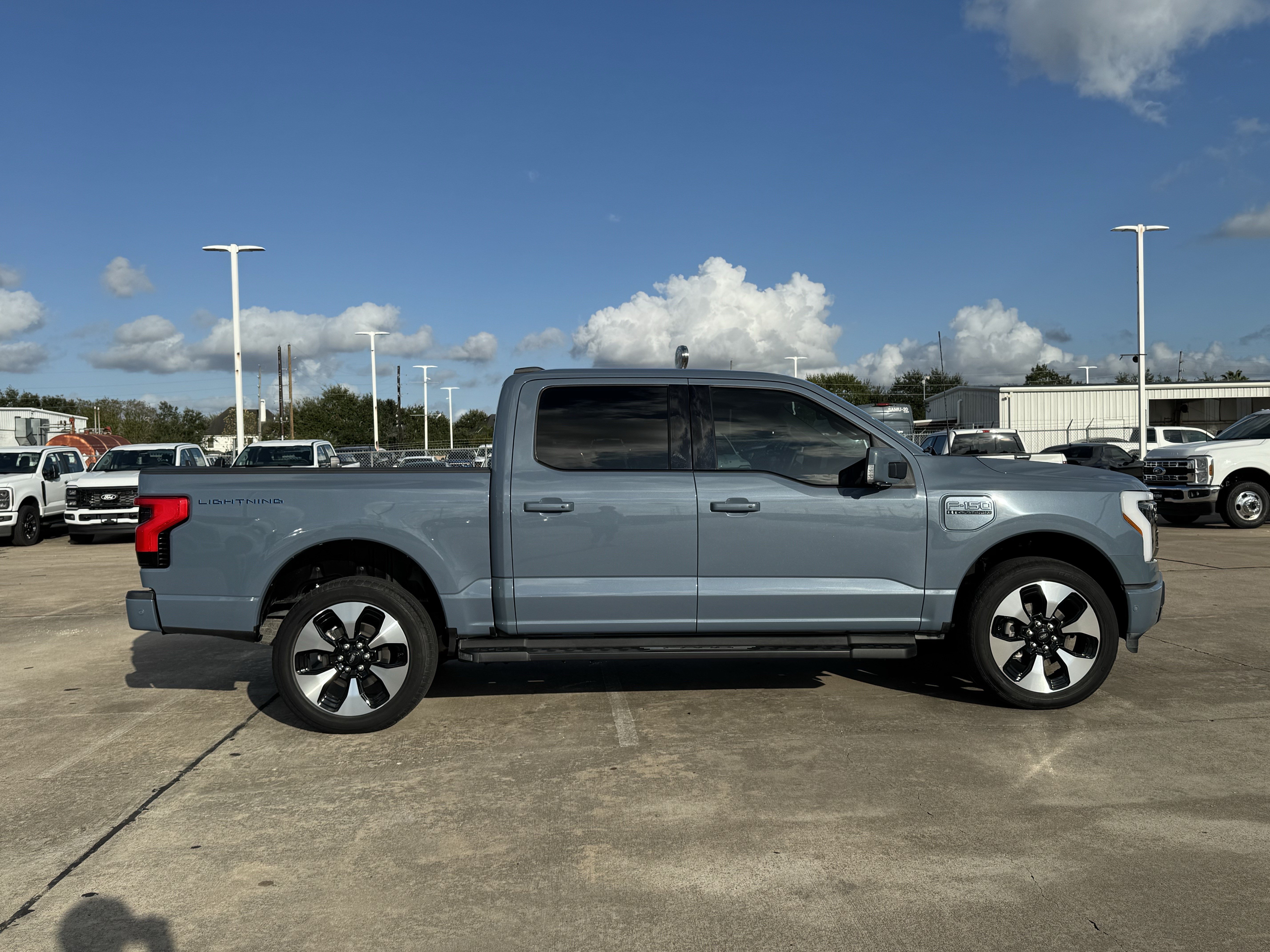Used 2023 Ford F150 Lightning Platinum AWD/4WD image 6