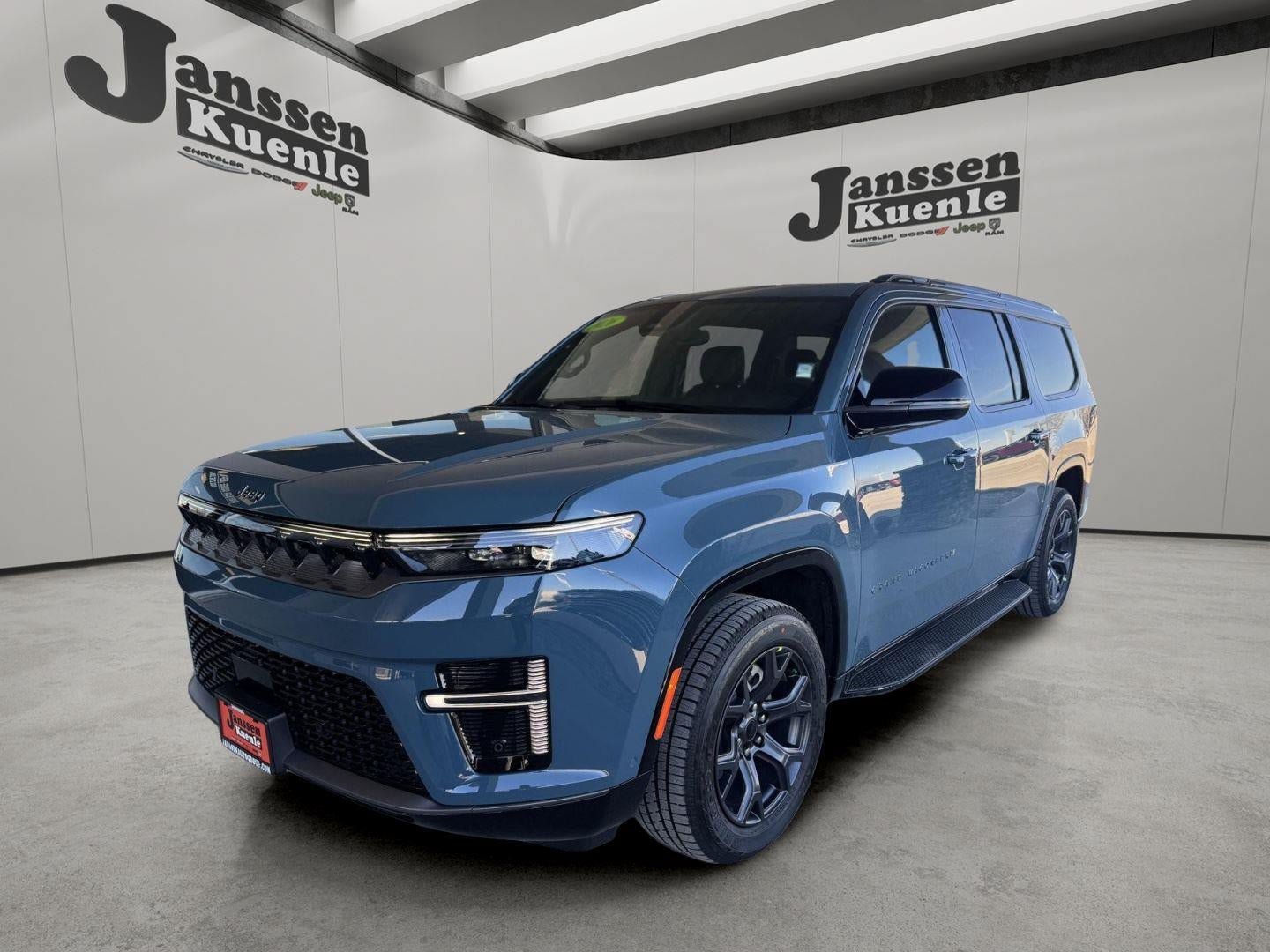 New 2026 Jeep Grand Wagoneer L Limited AWD/4WD image 4