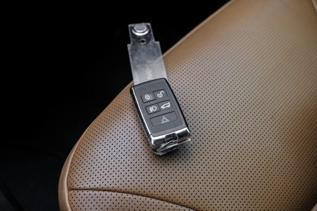 Used 2019 Land Rover Discovery HSE Luxury AWD/4WD image 82
