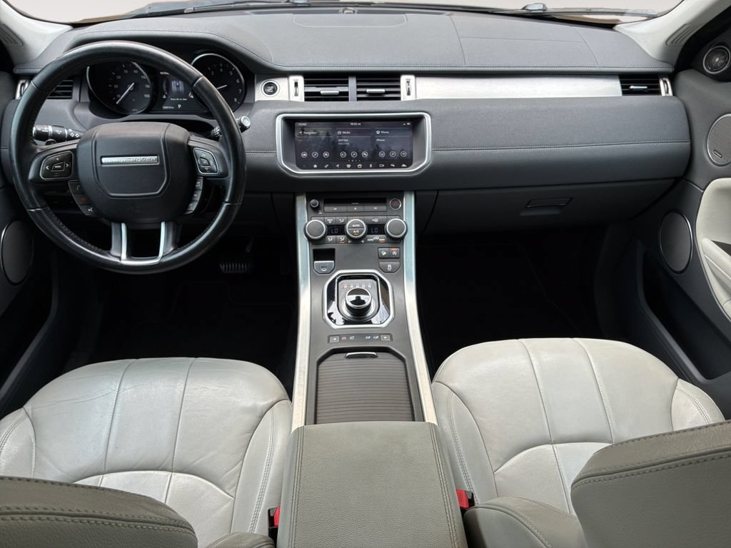 Used 2017 Land Rover Range Rover Evoque SE AWD/4WD image 10