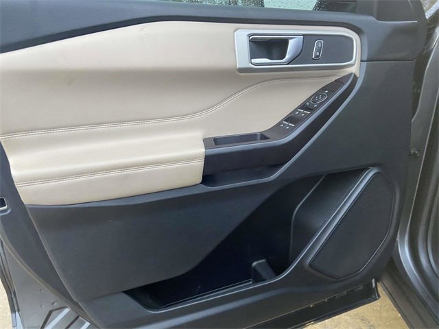 Certified 2020 Ford Explorer XLT w/ Equipment Group 202A image 14
