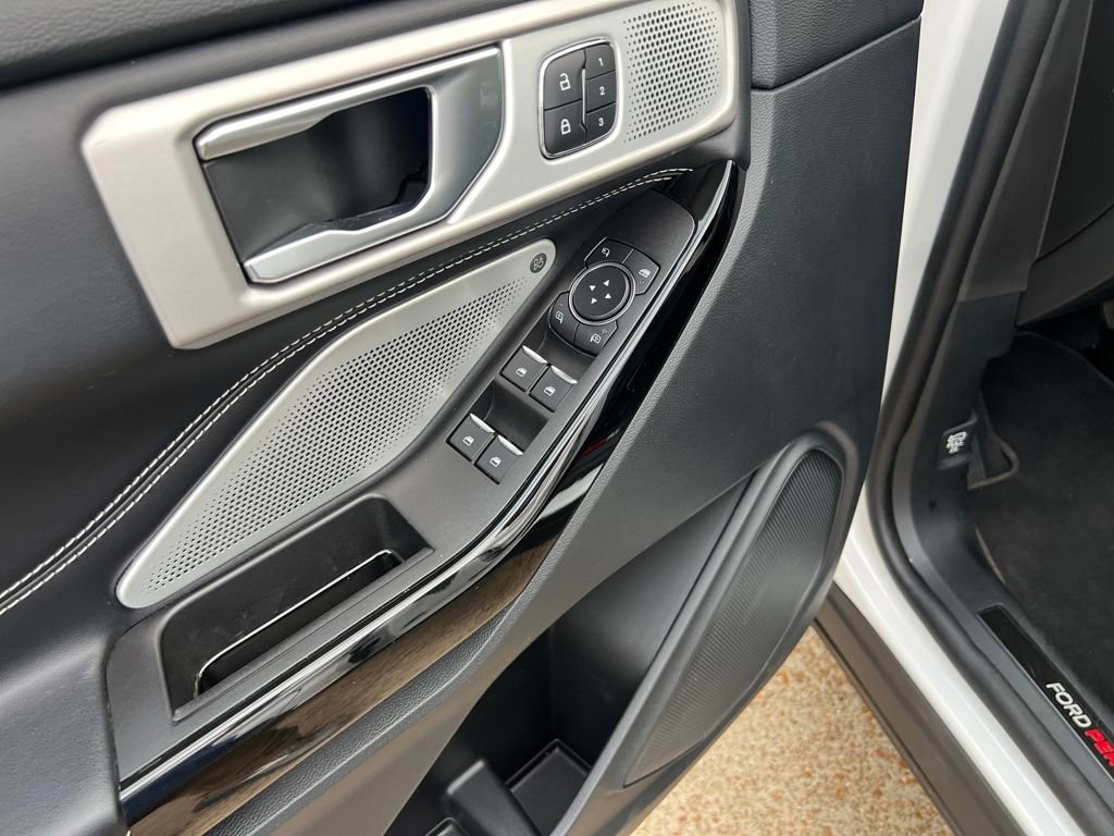 Used 2021 Ford Explorer ST w/ Equipment Group 401A image 12