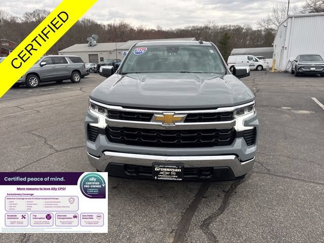 Used 2024 Chevrolet Silverado 1500 LT AWD/4WD image 4