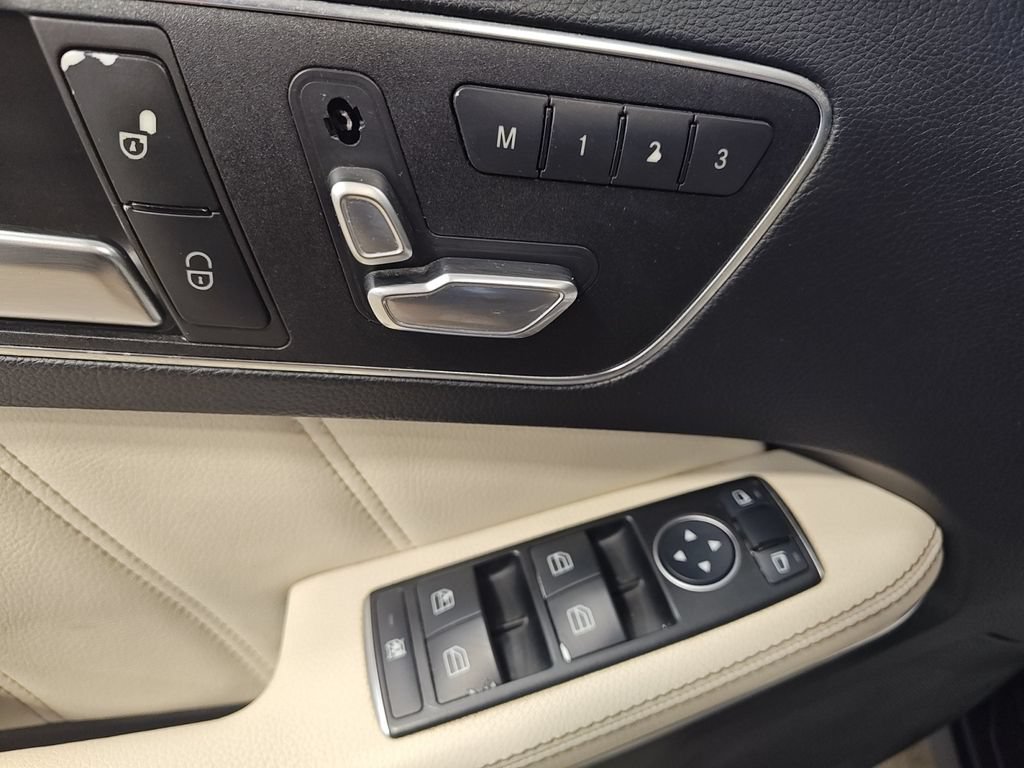 Used 2014 Mercedes-Benz E 350 Sedan image 17