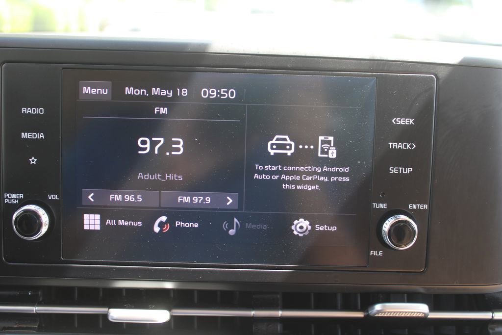 Used 2022 Kia Carnival LX FWD image 47